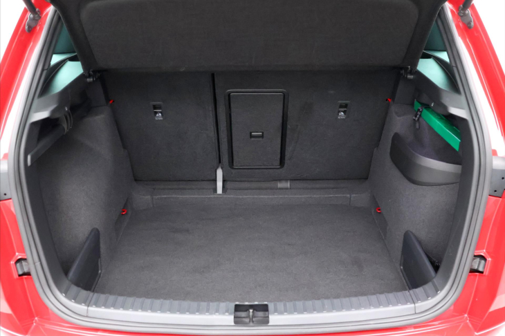 Škoda Karoq 1,5 TSI 110kW DSG Sportline DPH CZ
