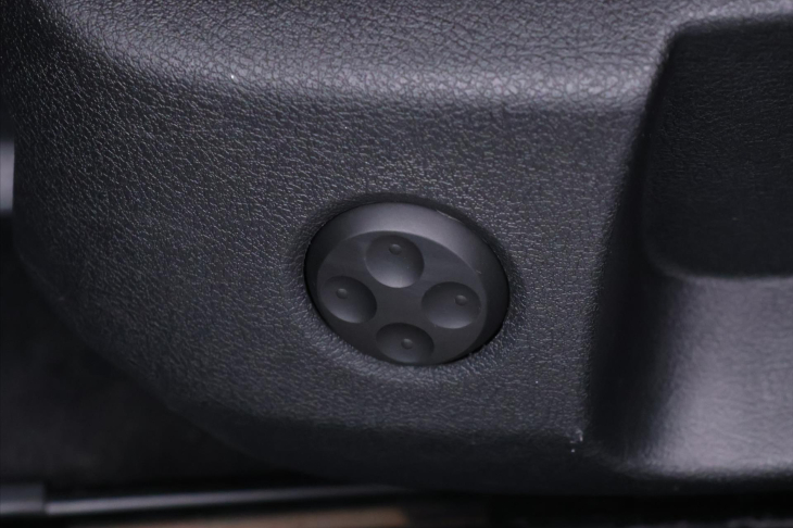 Audi A4 2,0 TDI Quattro S-line S-tronic