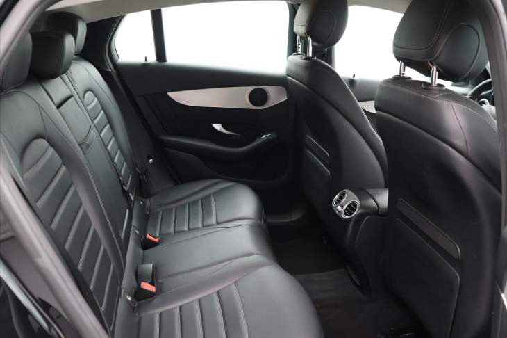 Mercedes-Benz GLC 2,1 250d 150 kw 4MATIC CZ AMG