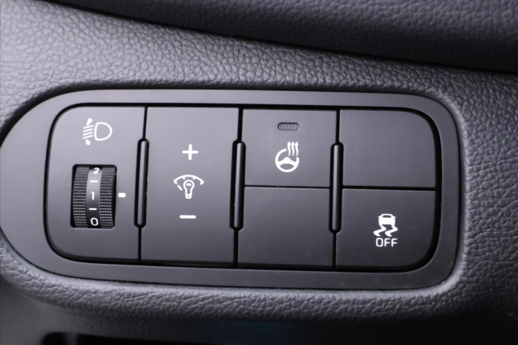 Kia Carens 1,7 CRDi 85kW CZ Comfort 2.Maj
