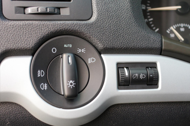 Škoda Octavia 2,0 TDI 103kW Klima Navi STK