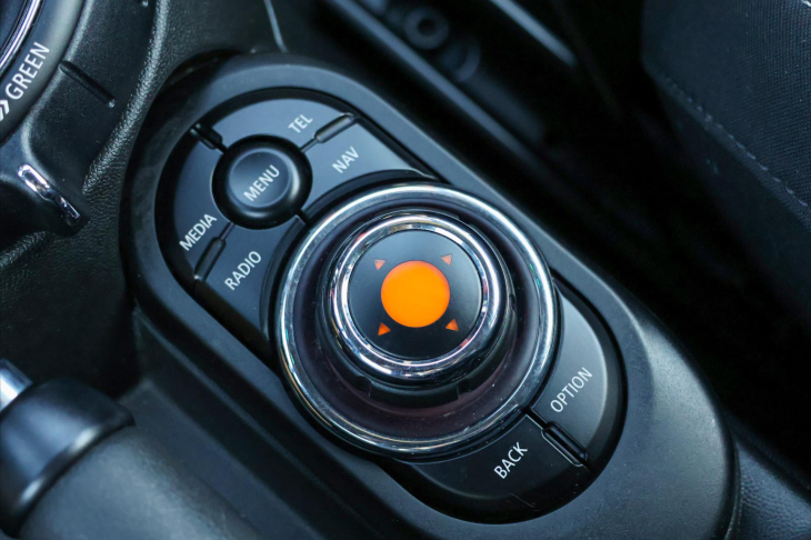 Mini Cooper 2,0 JCW 170kW Automat H/K LED