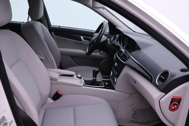 Mercedes-Benz Třídy C 2,1 180CDI Avantgarde Navi