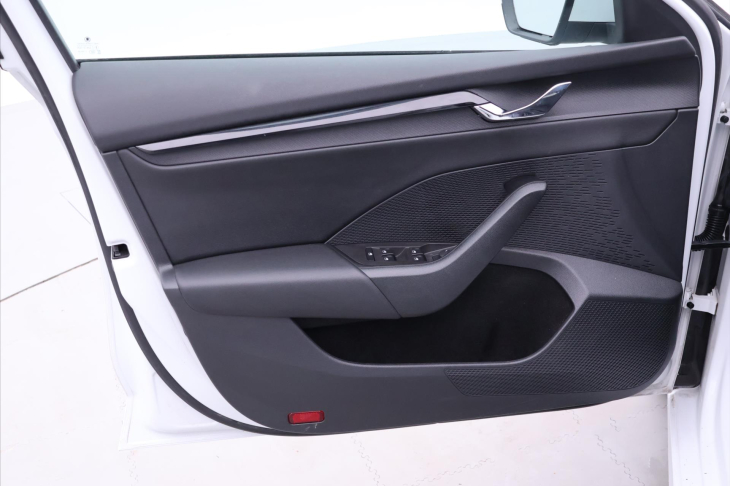 Škoda Octavia 1,0 TSI 81kW Ambition CZ DPH