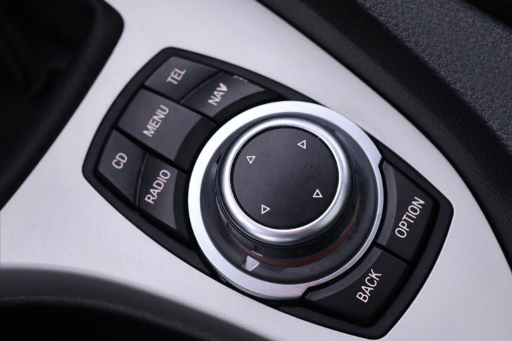 BMW X1 2,0 xDrive20d 130kW Xenon Navi