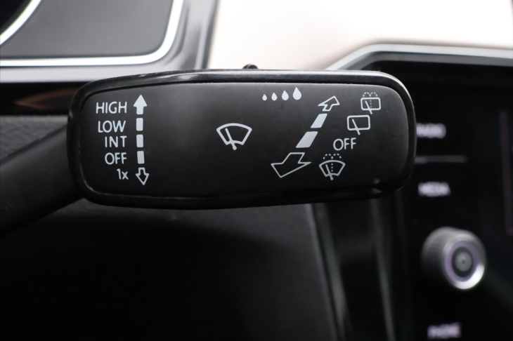 Volkswagen Passat 2,0 TDI 110kW Elegance DSG DPH