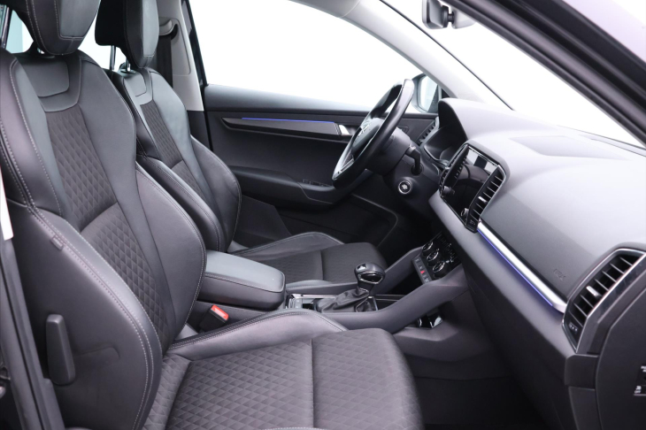 Škoda Karoq 1,6 TDI 85kW DSG Ambition CZ DPH