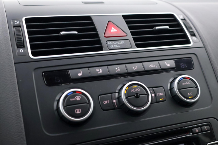 Volkswagen Touran 2,0 TDI 103kW DSG Match Panorama