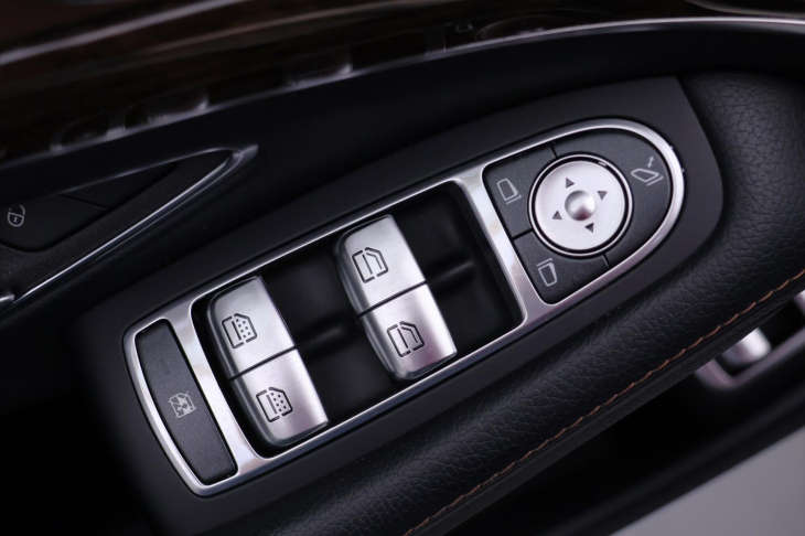 Mercedes-Benz Třídy S 4,7 AMG 335kW Aut.klima 500