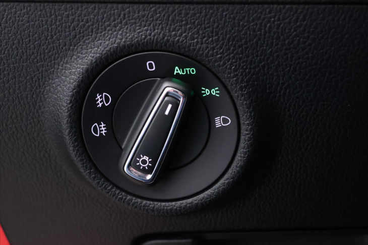 Škoda Superb 2,0 TDI DSG Sportline LED DPH