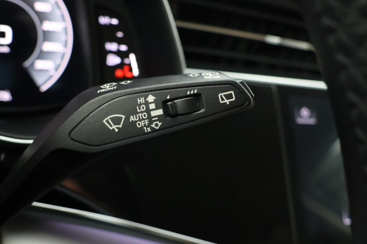 Audi Q7 3,0 TDI 210kW Qattro CZ DPH