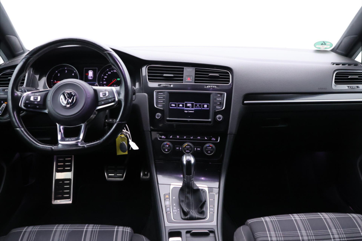 Volkswagen Golf 2,0 TDI 135kW DSG Serv.kniha