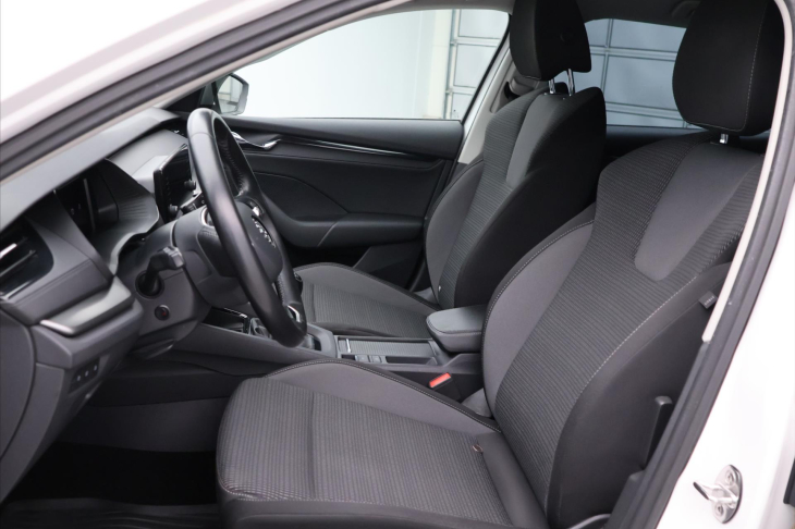 Škoda Octavia 2,0 TDI 85kW Ambition CZ