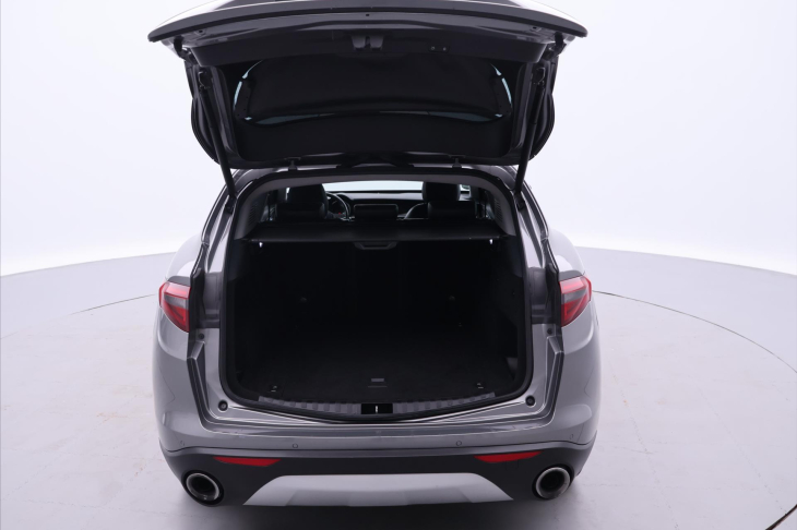 Alfa Romeo Stelvio 2,0 TBi 148kW Aut. Q4 Super