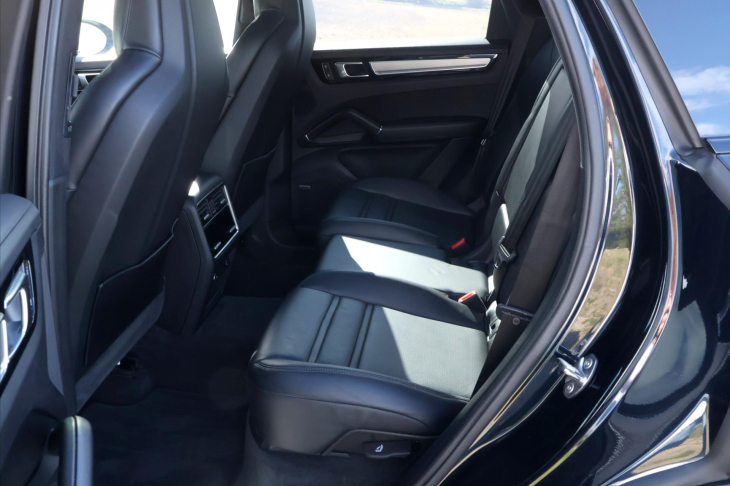 Porsche Cayenne 3,0 EHV 340kW Platinum DPH