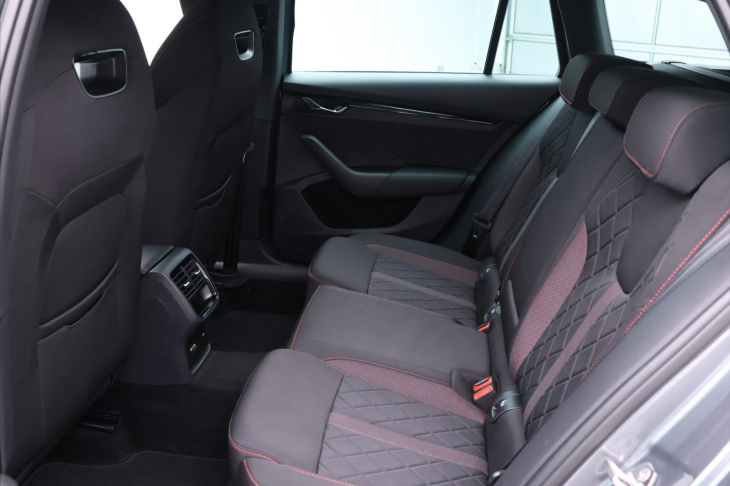 Škoda Octavia 2,0 TDI RS 147kW DSG 4x4 DPH