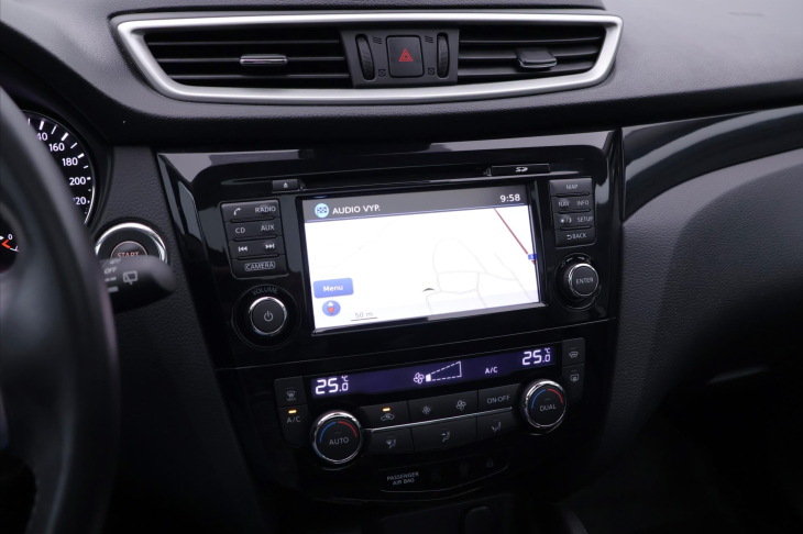 Nissan Qashqai 1,2 DiG-T 85kW Tekna Panorama