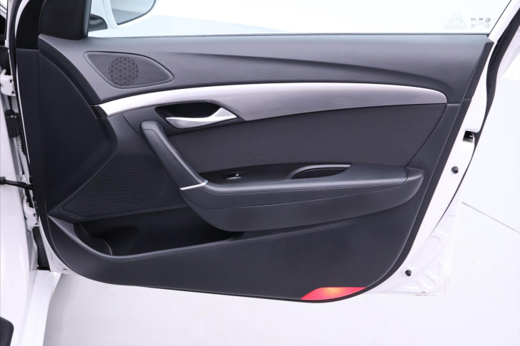 Hyundai i40 1,6 GDI Fifa edice Serv. kniha