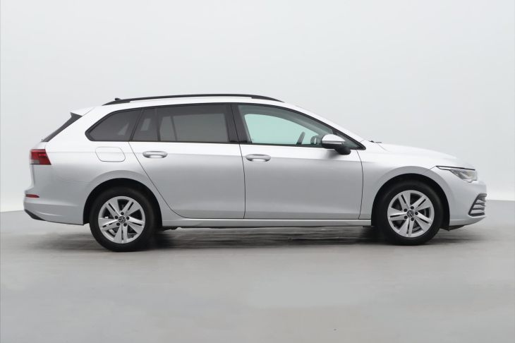 Volkswagen Golf 1,5 TSI 96kW CZ Life 1.Maj DPH