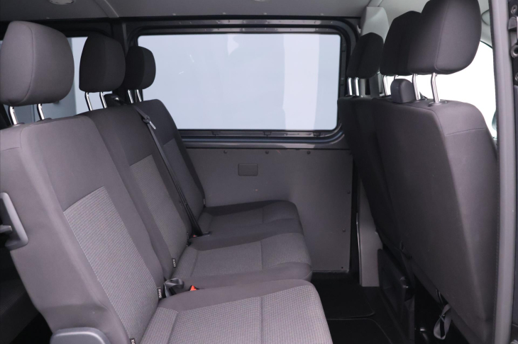 Volkswagen Transporter 2,0 TDI 110kW 9-Míst CZ DPH