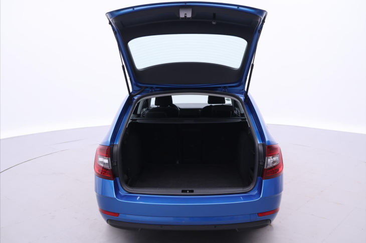 Škoda Octavia 1,6 TDI LEDCZ DPH 1.Maj.