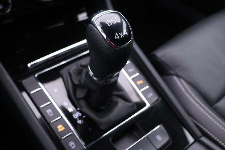 Škoda Superb 2,0 TDI 140kW DSG 4x4 L&K DPH