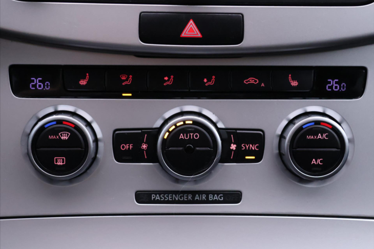 Volkswagen Passat 2,0 TDI 103kW Navi Serv.Kniha