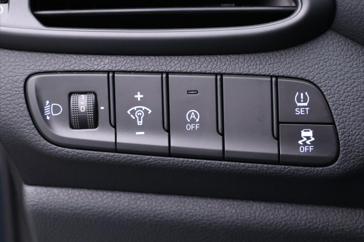 Hyundai i30 1,5 T-GDi 117kW Smart CZ DPH