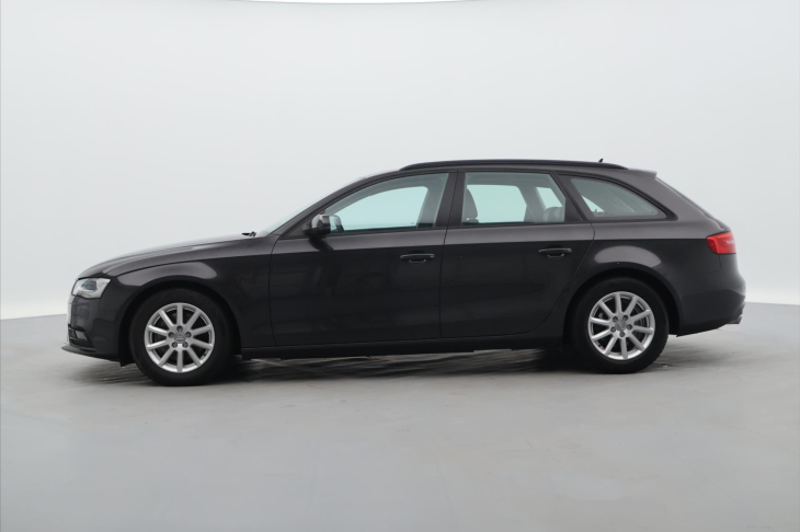 Audi A4 2,0 TDi 100kW Kůže Pano Navi