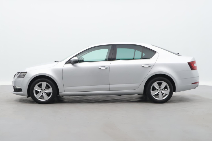 Škoda Octavia 1,6 TDI 85kW DSG CZ Style DPH