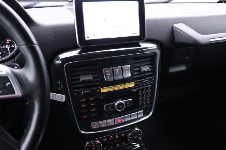 Mercedes-Benz Třídy G 3,0 D G 350 Bluetec AMG-line