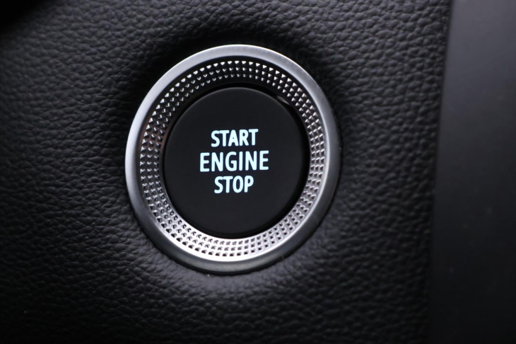 Renault Captur 1,6 68kW E-TECH Plug-in Hybrid CZ