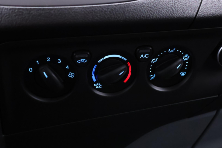 Ford Transit Custom 2,0 TDCI Navi 9-Míst DPH L2