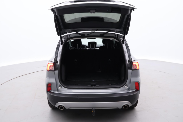 Ford Kuga 2,5 Hybrid 140kW AWD Titanium