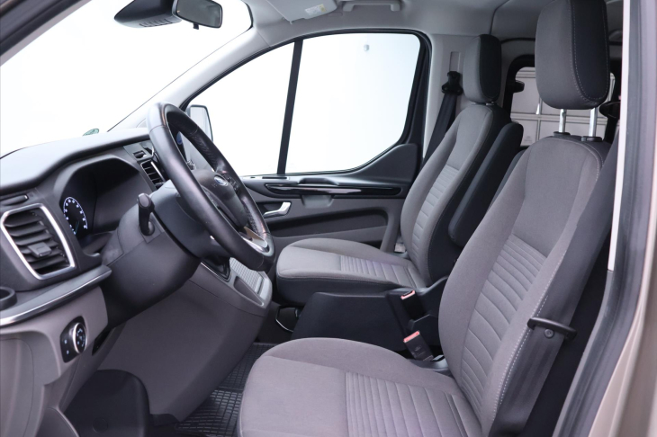 Ford Tourneo Custom 2,0 TDCI 125kW L2 Titanium DPH