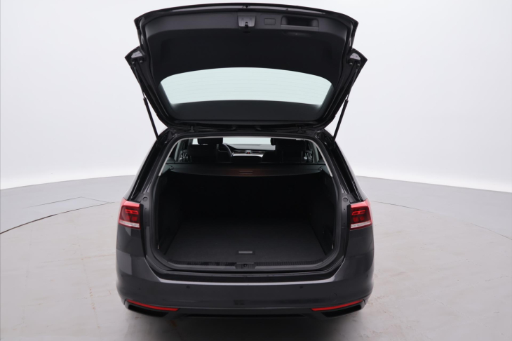 Volkswagen Passat Variant 1,5 TSI EVO 110kW Klima CZ DPH