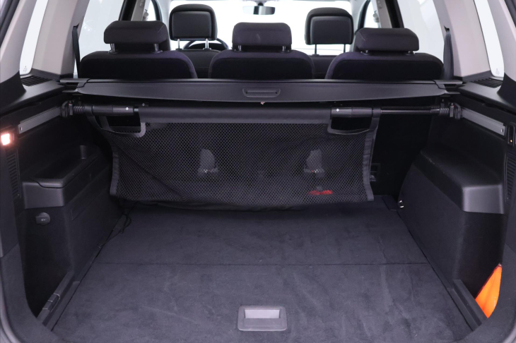 Volkswagen Touran 1,8 TSI DSG R-line LED Panorama