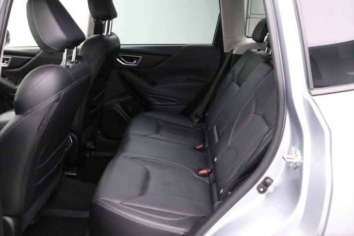 Subaru Forester 2,0 e-BOXER CVT Executive CZ