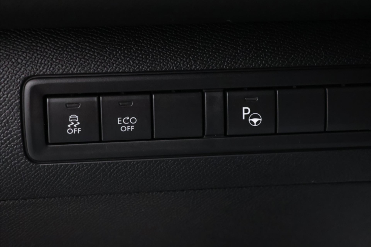 Peugeot 308 1,2 96kW GT-Line LED tažné Klima