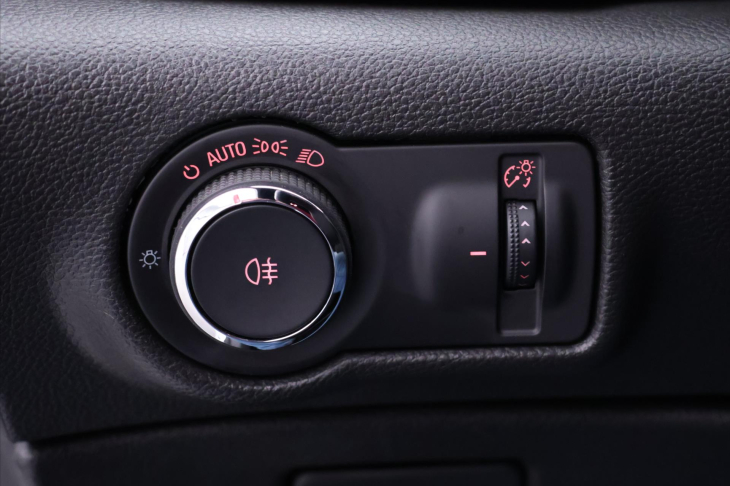 Opel Astra 2,0 T OPC 206kW Aut.klima