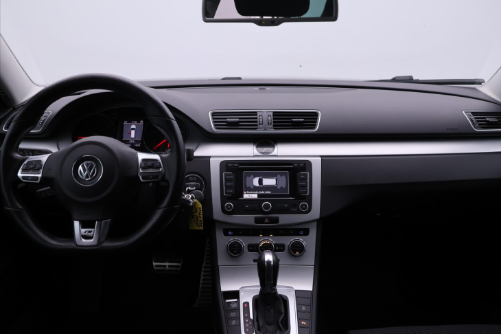 Volkswagen Passat 2,0 TDI 130kW DSG CZ R-Line