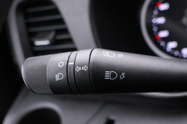 Iveco Daily 3,0 35S18 132kW L4H2 DPH