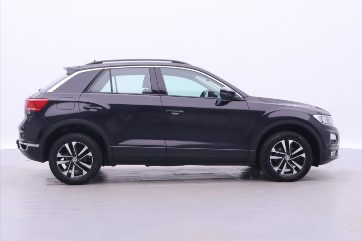 Volkswagen T-Roc 1,0 TSI 85kW Comfort 1.Maj DPH
