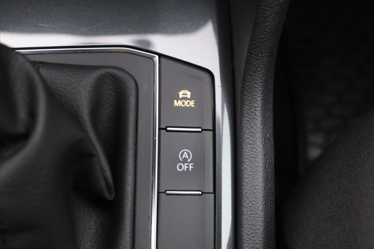 Volkswagen Tiguan 1,5 TSI 110kW DSG R-Line 1.Maj