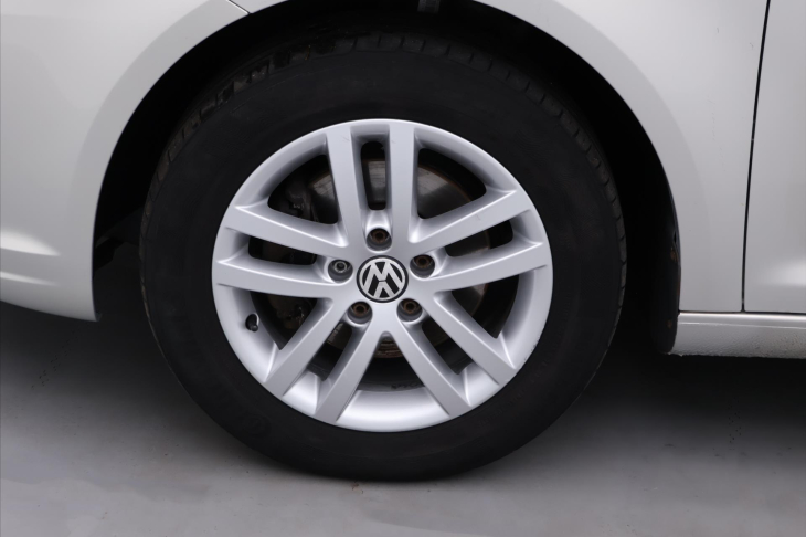 Volkswagen Touran 1,6 TDI 77kW DSG Comfortline CZ