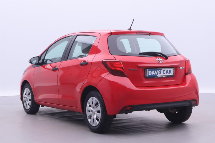 Toyota Yaris 1,0 VVT-i 51kW Entry Serv. kniha