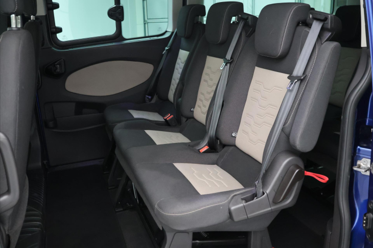 Ford Tourneo Custom 2,0 TDCi 125 kW LWB CZ