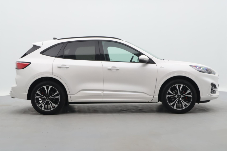 Ford Kuga 2,0 TDCi 140kW AWD ST Line X CZ