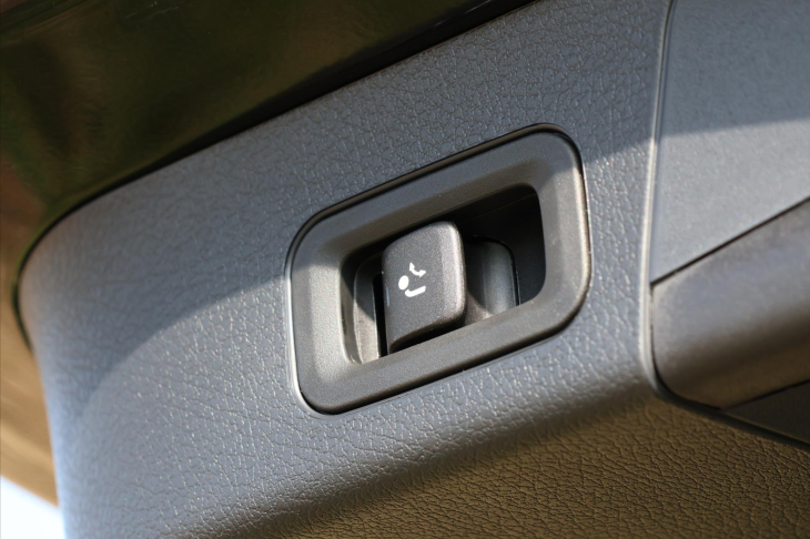 Mercedes-Benz GLB 2,0 200d 4Matic AMG Panorama