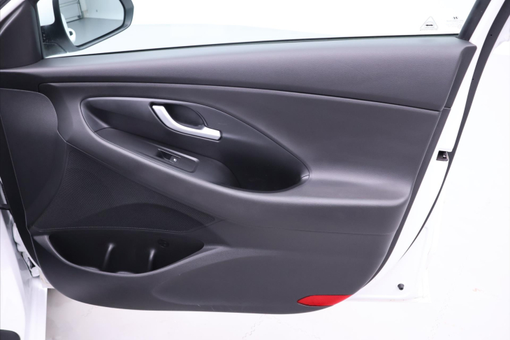 Hyundai i30 1,5 T-GDI 118kW Family Smart